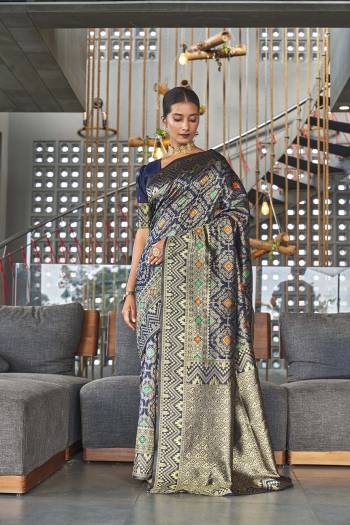 Stylist This Traditional Saree Are Fine Saree Paired With Blouse.This Saree And Blouse Are Poly Silk Based Fabric With Heavy Jacquard Designer Work. Buy This Pretty Saree Now.