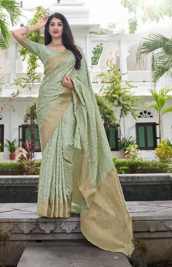 Garb This Stylist Partywear Saree Are Fine Saree Paired With Blouse.This Saree And Blouse Are Silk Fabric With Heavy Designer Weaving Work. Buy This Pretty Saree Now.