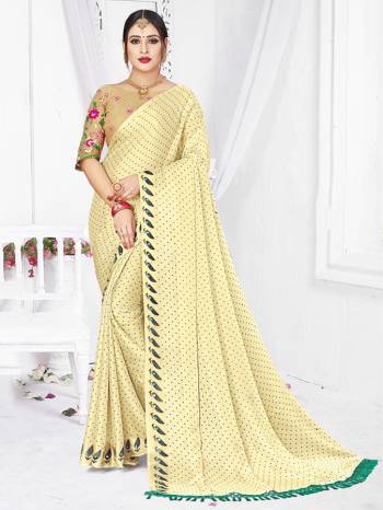 Looking This Designer Partywear Saree Are Fine Saree Paired With Contrasted Blouse.This Saree Are Moss Chiffon Printed And Blouse Are Net Based Fabric With Designer Embroidery Work. Buy This Pretty Saree Now.