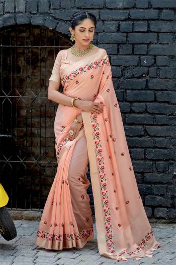 Garb This Designer Partywear Saree Are Fine Saree Paired With Blouse.This Saree And Blouse Are Linen Based Fabric With Wevon Designer Palu Border With Embroidery Work. Buy This Pretty Saree Now.