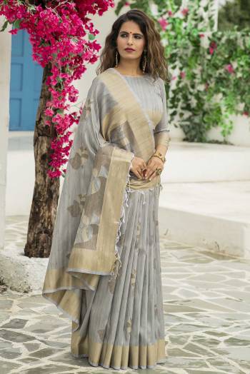 Looking This Partywear Saree Are Fine Light Color Saree Paired With Blouse.This Saree And Blouse Are Mulberry Silk Based Fabric With Heavy Wevon Designer Work. Buy This Pretty Saree Now.