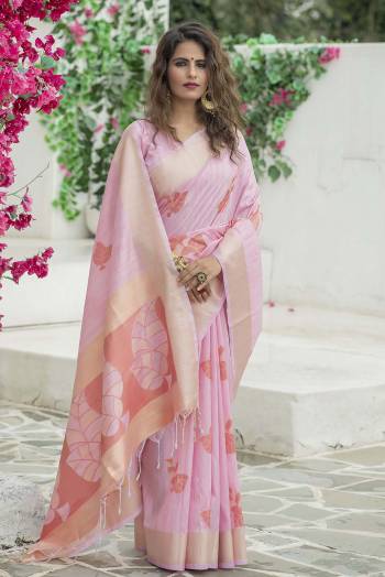 Looking This Partywear Saree Are Fine Light Color Saree Paired With Blouse.This Saree And Blouse Are Mulberry Silk Based Fabric With Heavy Wevon Designer Work. Buy This Pretty Saree Now.