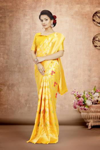 This Partywear Saree Are Fine Saree Paired With Blouse.This Saree And Blouse Are Poly Silk Based Fabric With Heavy Jacquard Designer Work. Buy This Pretty Saree Now.