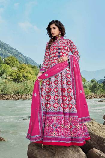 Attrective This Readymade Long Suits In Fine Color Fabricated On Top Are Killer Silk And Bottom Are Cotton Leggings With Dupatta Are Mul Cotton Beautified With Designer Patala Digital Printed Long Kali Style With Cancan. It Is Light In Weight And Easy To Carry All Day Long. 