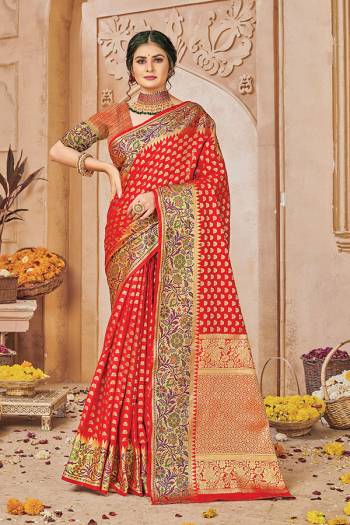 Traditional This Partywear Saree Are Fine Colour Saree Paired With  Blouse.This Saree And Blouse Are Silk Based Fabric With Wevon Designer Work. Buy This Pretty Saree Now.