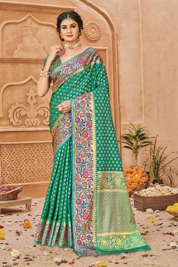 Traditional This Partywear Saree Are Fine Colour Saree Paired With  Blouse.This Saree And Blouse Are Silk Based Fabric With Wevon Designer Work. Buy This Pretty Saree Now.