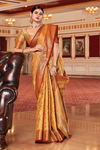 Garb This Designer Traditional Saree Are Fine Color Paired With Blouse.This Saree And Blouse Are Silk Based Fabric With Wevon Designer Work. Buy This Pretty Saree Now.