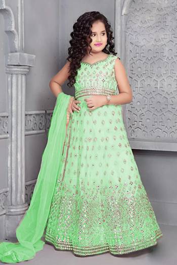 Attrective Looking This Partywear Kids Readymade Heavy Designer Lehenga Choli In Fine Color Fabricated On Net And Dupatta Are Net Beautified With Heavy Attractive Thread Sequance Embroidery Work.Buy Now. 