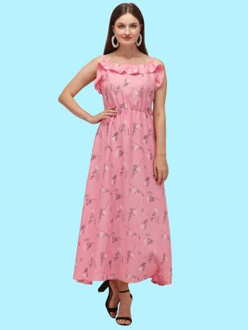 Grab This Readymade Long Kurti In Fine Color Fabricated On Poly Cotton Beautified With Abstract Printed. It Is Light In Weight And Easy To Carry All Day Long. 