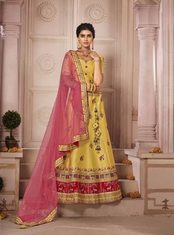 Attrective This Bridal Heavy Designer Lehenga Choli In Fine lovely Color Fabricated On Choli Raw Silk Beautified Fabric Lahenga Are Silk With Heavy Designer Thread,Jari,Dori Embroidery And Khatli Work.Buy Now. 