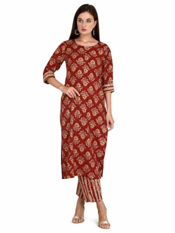 Looking This Readymade Long Kurti With Bottom In Fine Color Fabricated On Rayon Beautified With Designer Printed. It Is Light In Weight And Easy To Carry All Day Long. 