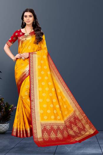 Looking This Traditional Saree Are Fine Saree Paired With Blouse.This Saree And Blouse Are Silk Fabric With Heavy Designer Weaving Jacquard Work. Buy This Pretty Saree Now.