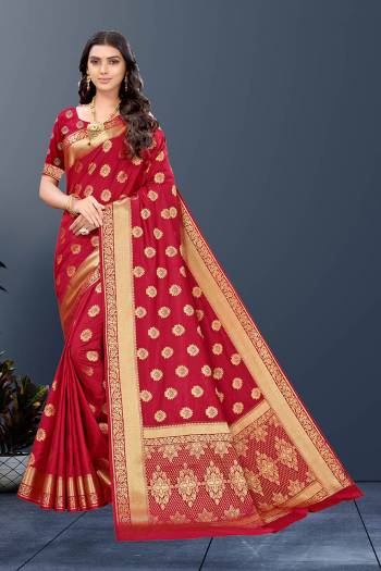 Looking This Traditional Saree Are Fine Saree Paired With Blouse.This Saree And Blouse Are Silk Fabric With Heavy Designer Weaving Jacquard Work. Buy This Pretty Saree Now.