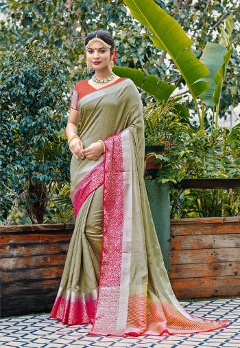 Attrective This Designer Saree Are Fine Color Paired With Blouse.This Saree And Blouse Are Banarasi Silk Based Fabric With Heavy Weaving Designer. Buy This Pretty Saree Now.