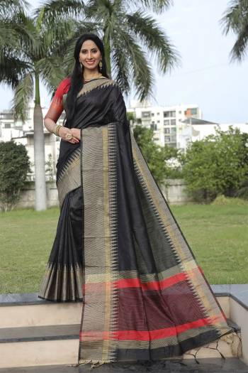 Looking This Designer Temple Saree Are Fine Saree Paired With Blouse.This Saree And Blouse Are Raw Silk Based Fabric With Heavy Wevon Jari Temple Work. Buy This Pretty Saree Now.