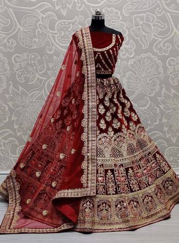 Attrective This Wedding Partywear Heavy Designer Lehenga Choli And Dupatta In Fine Color Fabricated On Velvet Beautified With Heavy Attractive Dori,Thread Embroidery,Diamond Work.Buy Now. 