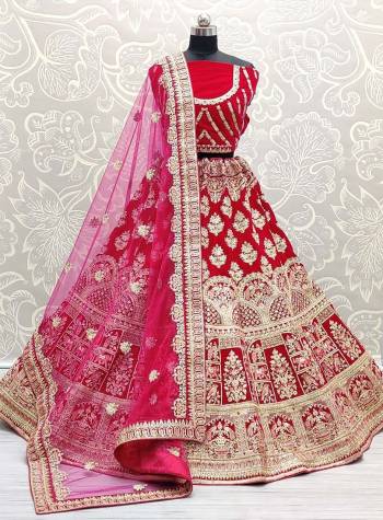 Attrective This Wedding Partywear Heavy Designer Lehenga Choli And Dupatta In Fine Color Fabricated On Velvet Beautified With Heavy Attractive Dori,Thread Embroidery,Diamond Work.Buy Now. 