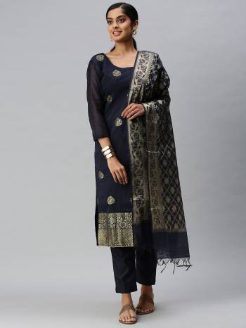 Looking This Designer Suits In Lovely Color.?Its Pretty Designer Weaving Jacquard Work Top Is Banarasi Jacquard Based Paired Bottom Santoon With Banarasi Jacquard Weaving Work Fabricated Dupatta Which Gives An Attractive To The Dress.