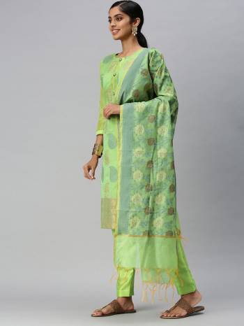 Looking This Designer Suits In Lovely Color.?Its Pretty Designer Weaving Jacquard Work Top Is Banarasi Jacquard Based Paired Bottom Santoon With Banarasi Jacquard Weaving Work Fabricated Dupatta Which Gives An Attractive To The Dress.