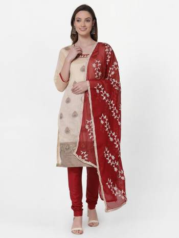 Looking This Suits In Lovely Color.?Its Pretty Top Is Banarasi Jacquard Based Paired Bottom Cotton With Batterfly Naznin Fabricated Dupatta Are Wevon Designer And Embroidery Work. Which Gives An Attractive To The Dress.