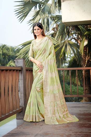 Looking This Stylist Partywear Saree Are Fine Light Color Paired With Blouse.This Saree And Blouse Are Raw Silk Fabric With Heavy Jari Weaving Designer. Buy This Pretty Saree Now.