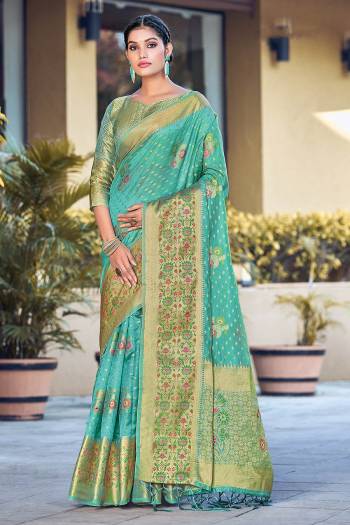Here is Beautifull Saree Collection. This Saree And Blouse Fabricated on Organza Beautified With Woven Zari Work Buy This Pretty Saree Now.