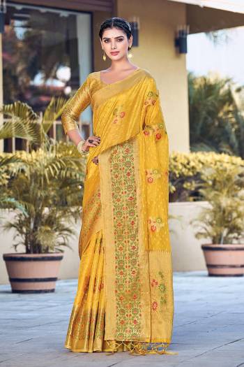 Here is Beautifull Saree Collection. This Saree And Blouse Fabricated on Organza Beautified With Woven Zari Work Buy This Pretty Saree Now.