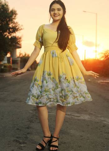 Simple And Elegant Looking Designer Readymade Collection Is Here In Lovely Color Fabricated On Georgette. It Is Beautified With Plain Crushed. It Is Available In All Regular Sizes. Buy Now