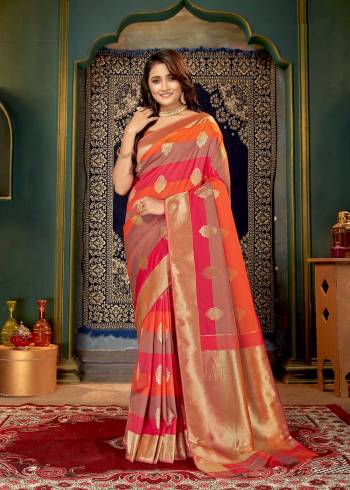 Look Pretty In This Beautifull Saree In Lovely Color Paired With Golden Colored Blouse. This Saree And Blouse Are Fabricated On Banarasi Silk. Buy This Saree Now