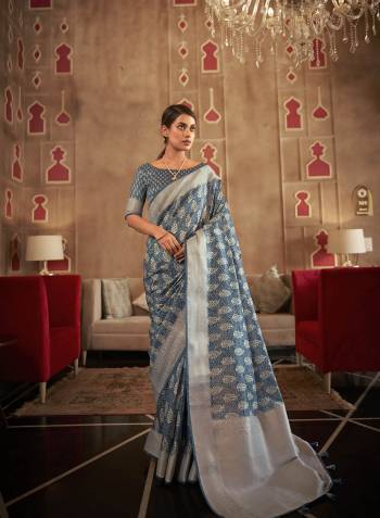 Looking This Stylist Partywear Saree Are Fine Saree Paired With Blouse.This Saree And Blouse Are Pashmina Silk Fabric With Designer Jari Weaving Work With Digital Printed. Buy This Pretty Saree Now.