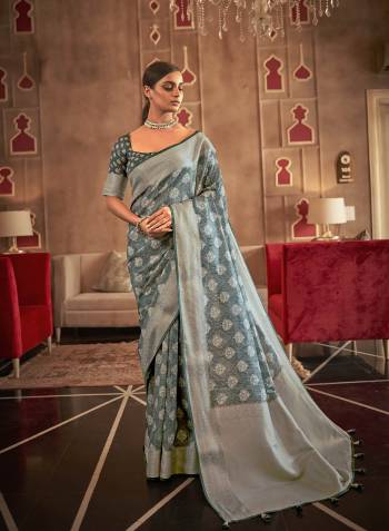 Looking This Stylist Partywear Saree Are Fine Saree Paired With Blouse.This Saree And Blouse Are Pashmina Silk Fabric With Designer Jari Weaving Work With Digital Printed. Buy This Pretty Saree Now.