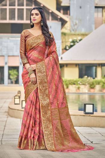 Looking This Designer Tassle Saree Are Fine Saree Paired With Blouse.This Saree And Blouse Are Organza Based Fabric With Wevon Rich Pallu Designer. Buy This Pretty Saree Now.