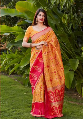 Looking This Traditional Partywear Saree Are Fine Saree Paired With Blouse.This Saree And Blouse Are Banarasi Soft Silk Fabric With Designer Jari Weaving Work. Buy This Pretty Saree Now.