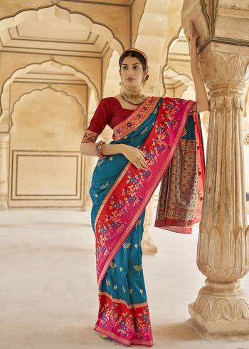 Looking This Traditional Partywear Saree Are Fine Saree Paired With Blouse.This Saree And Blouse Are Banarasi Soft Silk Fabric With Designer Jari Weaving Work. Buy This Pretty Saree Now.