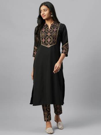 Attrective This Readymade Long Kurti With Pant In Fine Color.Kurti And Pant Are Fabricated On Crepe Beautified With Designer Printed. It Is Light In Weight And Easy To Carry All Day Long. 