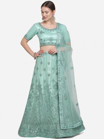 Look Attrective This Partywear Heavy Designer Lehenga Choli And Dupatta In Fine Color Fabricated On Net Beautified With Heavy Attractive Jari Embroidery Work.Buy Now. 