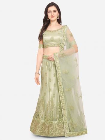 Attrective This Partywear Heavy Designer Lehenga Choli And Dupatta In Fine Color Fabricated On Net Beautified With Heavy Attractive Jari Embroidery Work.Buy Now. 