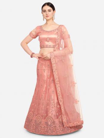 Attrective This Partywear Heavy Designer Lehenga Choli And Dupatta In Fine Color Fabricated On Net Beautified With Heavy Attractive Jari Embroidery Work.Buy Now. 