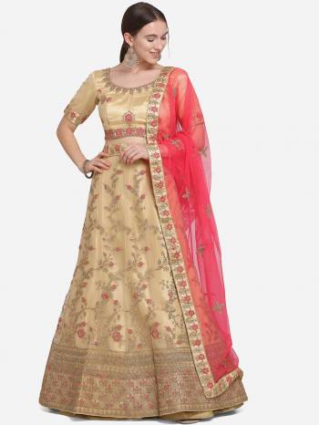 Attrective This Partywear Heavy Designer Lehenga Choli And Dupatta In Fine Color Fabricated On Net Beautified With Heavy Attractive Jari Embroidery Work.Buy Now. 