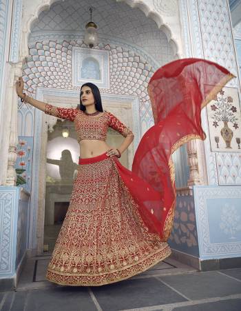 Garb This Wedding Partywear Heavy Designer Lehenga Choli In Fine Light Color Fabricated On Georgette Beautified Fabric With Heavy Designer Embroidery Work.Buy Now. 