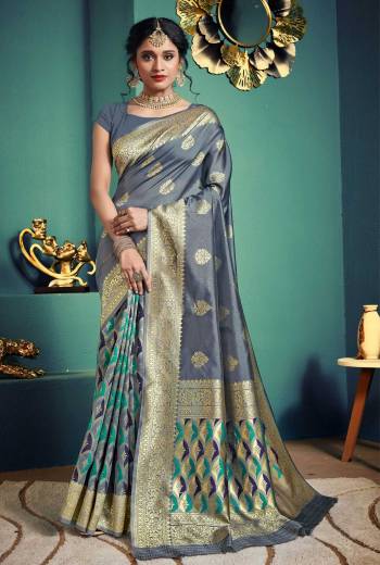 Looking This Designer Traditional Saree Are Fine Saree Paired With Blouse.This Saree And Blouse Are Art Silk Based Fabric With Wevon Jacquard Designer. Buy This Pretty Saree Now.