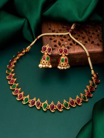 Attrective Look To Your Personality By Pairing Up This Beautiful Necklace With Your Ethnic Attire. This Pretty Set Is In Fine Color Beautified With Stone Work. Buy Now.