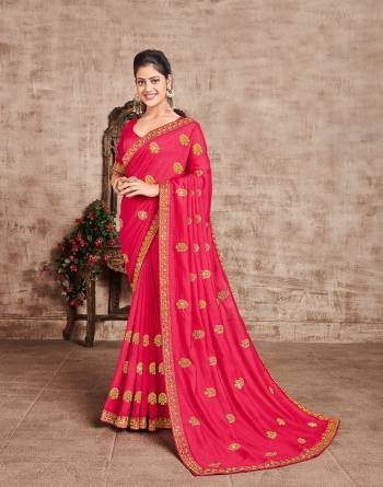 Garb This Designer Partywear Saree Are Fine Saree Paired With Blouse.This Saree And Blouse Are P.C.Vichitra Silk Based Fabric With Designer Jari Embroidery,Stone Work. Buy This Pretty Saree Now.