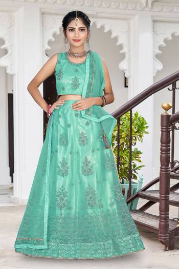 Attrective Looking Kidswear Readymade Designer Lehenga Choli In Fine Color Fabricated On Net And Dupatta Are Net Beautified With Heavy Attractive Thread Embroidery Work. Buy Now.