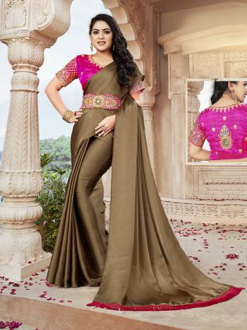 Attrective This Designer Saree Are Fine Saree Paired With Contrasted Blouse And Belt.This Saree Are Moss Chiffon And Blouse And Belt Are Art Silk Based Fabric With Designer Embroidery Work. Buy This Pretty Saree Now.