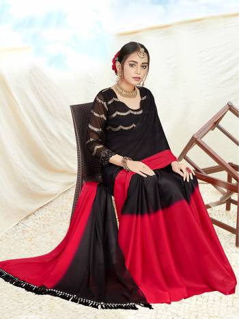 This Designer Saree Are Fine Saree Paired With Contrasted Blouse.This Saree Are Rangoli And Blouse Are Net Based Fabric With Half Half Designer Pedding With Wevon Design Blouse. Buy This Pretty Saree Now.