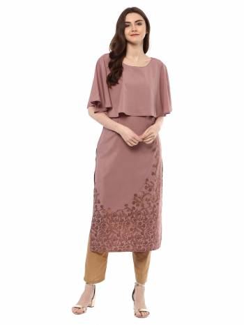 Attrective This Readymade Partywear Long Kurti In Fine Color. Its Kurti On Crepe Fabricated Beautified With Designer Printed. It Is Light In Weight And Easy To Carry All Day Long. 