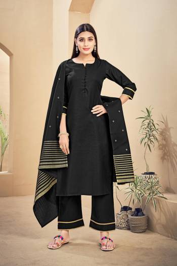 Looking This Readymade Long Dress In Fine Color Top,Bottom And Dupatta Are Rayon Fabricated Beautified With Wevon Designer Dupatta. It Is Light In Weight And Easy To Carry All Day Long. 