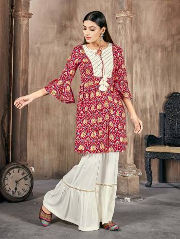 Stylist This Readymade Long Kurti With Plazzo In Fine Color Kurti And Plazzo Are Rayon Fabricated Beautified With Designer Printed. It Is Light In Weight And Easy To Carry All Day Long. 