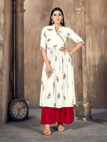 Stylist This Readymade Long Kurti With Plazzo In Fine Color Kurti And Plazzo Are Rayon Fabricated Beautified With Designer Printed. It Is Light In Weight And Easy To Carry All Day Long. 